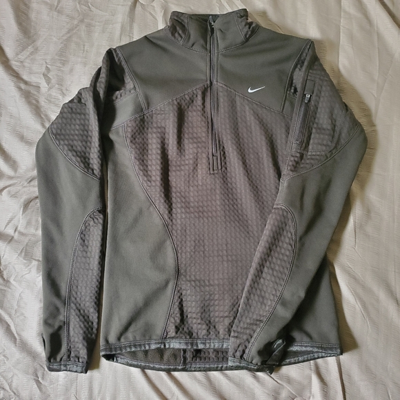 Nike Jackets & Blazers - Olive Green Nike Fit Therma Jacket size small